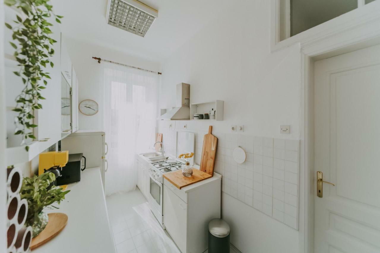 Alloro Boutique Apartment Пула Екстериор снимка