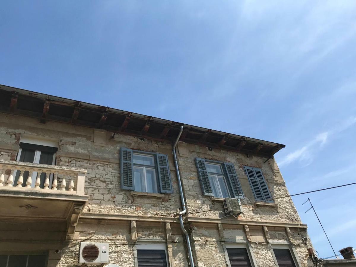 Alloro Boutique Apartment Пула Екстериор снимка