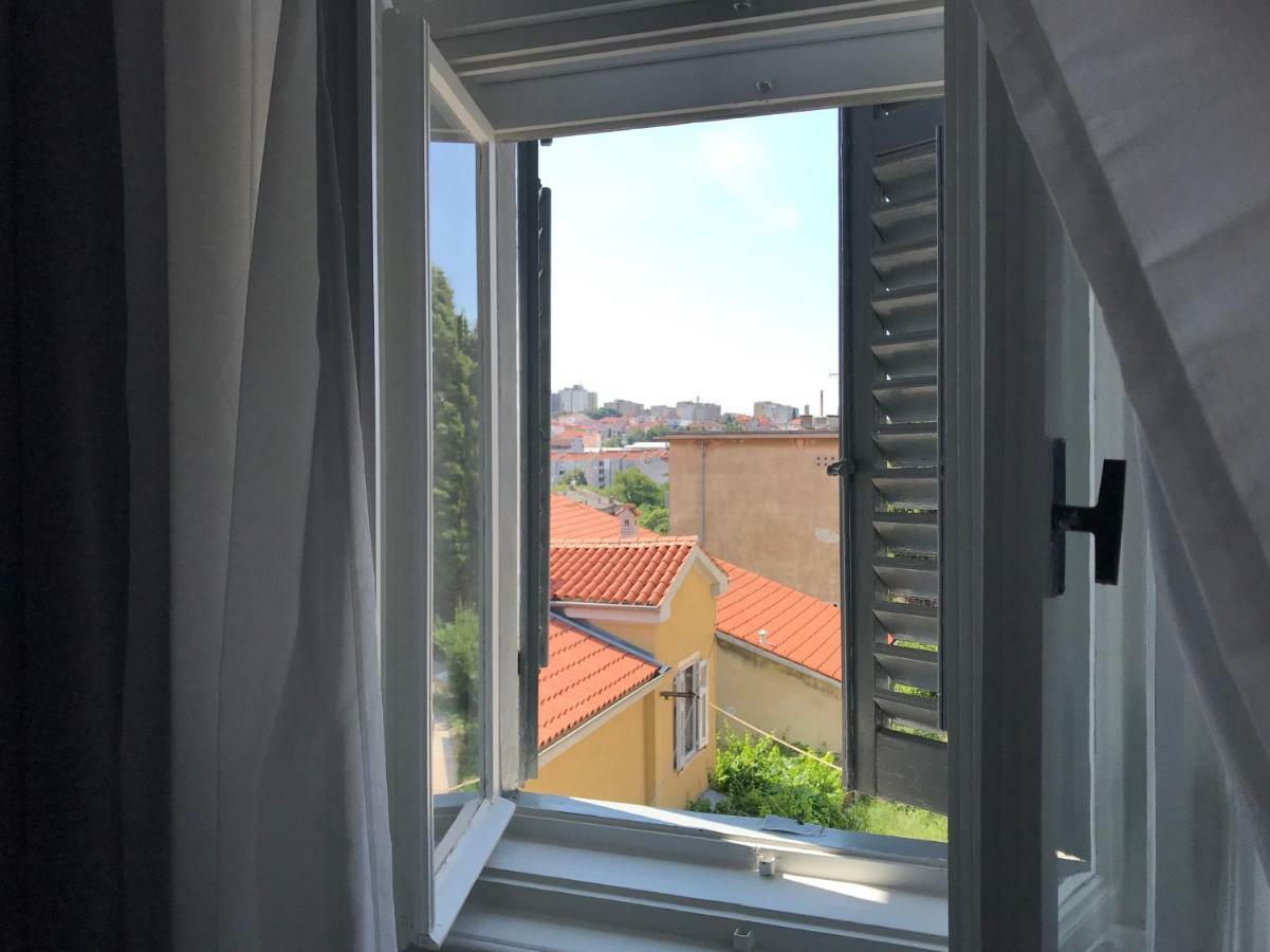 Alloro Boutique Apartment Пула Екстериор снимка
